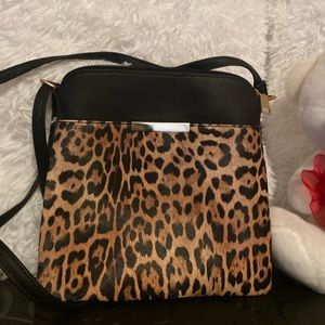 Cheetah print crossbody bag